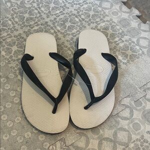 Farm Rio havaianas flip flops size 6